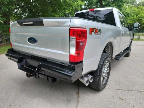 Used 2017 Ford F250 Lariat w/ Lariat Ultimate Package AWD/4WD image 8