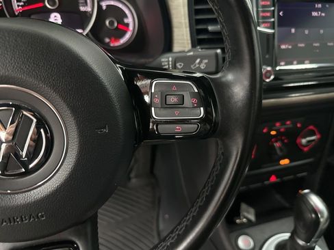 Used 2018 Volkswagen Beetle 2.0T Coast w/ Coast Lighting Package FWD image 16