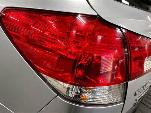 Used 2013 Subaru Outback 2.5i Limited image 28