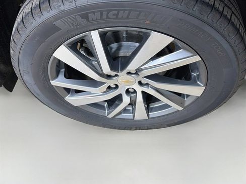 Used 2024 Chevrolet Equinox Premier AWD/4WD image 30