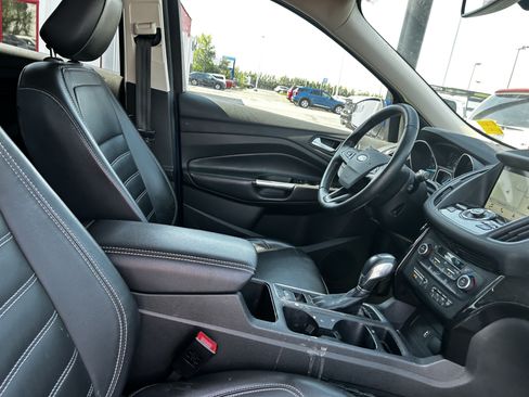 Used 2018 Ford Escape Titanium AWD/4WD image 12