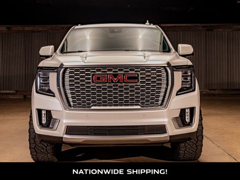 Used 2023 GMC Yukon Denali image 4