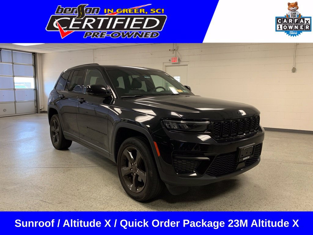 Used 2023 Jeep Grand Cherokee Altitude AWD/4WD image 1