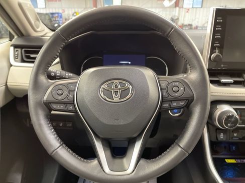 Certified 2022 Toyota RAV4 Limited AWD/4WD image 19