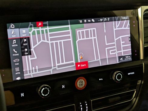 New 2026 Porsche Macan Turbo image 36