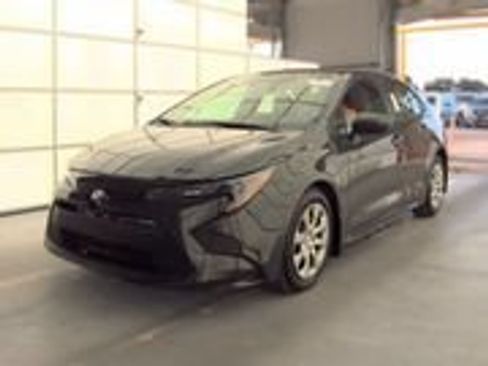 Used 2026 Toyota Corolla LE FWD image 1