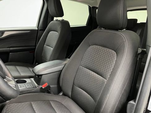 Used 2025 Ford Escape Active AWD/4WD image 17