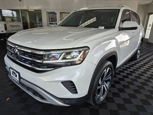 Used 2023 Volkswagen Atlas SEL AWD/4WD image 7
