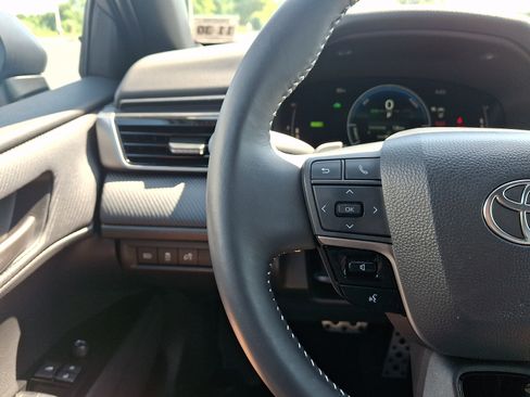 Used 2026 Toyota Camry SE w/ Convenience Package FWD image 20