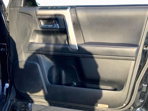 Used 2021 Toyota 4Runner SR5 Premium w/ Moonroof Package RWD image 20