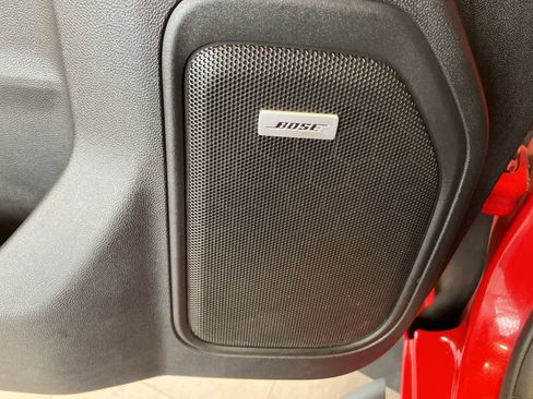 Used 2022 GMC Sierra 2500 SLT w/ SLT Preferred Package image 17