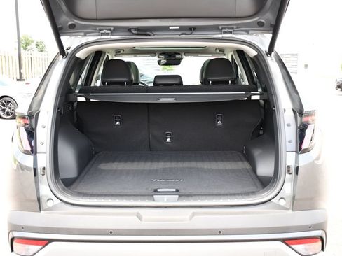 Used 2025 Hyundai Tucson Limited AWD/4WD image 35