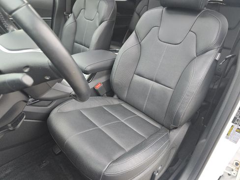 Used 2024 Kia Telluride EX AWD/4WD image 25