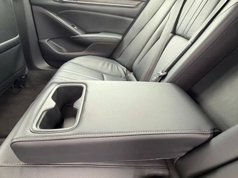 Used 2018 Honda Accord EX-L image 19