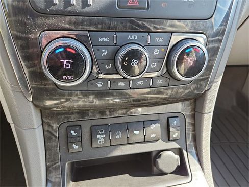 Used 2014 Buick Enclave Leather w/ Trailering Provision Package image 16