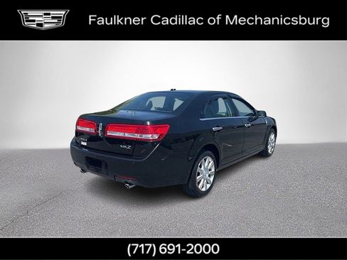 Used 2011 Lincoln MKZ FWD image 4