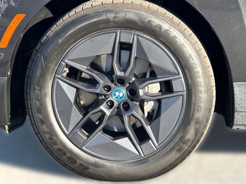 Used 2023 BMW iX xDrive50 w/ Convenience Package image 12