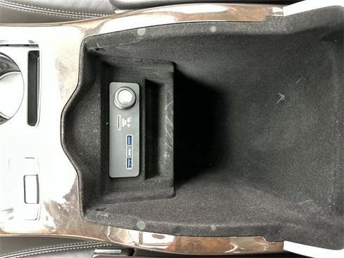 Used 2020 Land Rover Range Rover Long Wheelbase HSE image 21