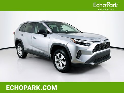 Used 2025 Toyota RAV4 LE image 1