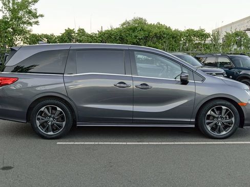 Used 2023 Honda Odyssey Elite image 8