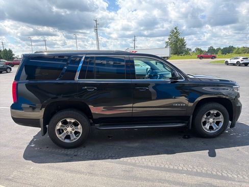 Used 2018 Chevrolet Tahoe LS w/ Enhanced Driver Alert Package AWD/4WD image 5