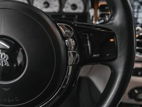 Used 2011 Rolls-Royce Ghost RWD image 38