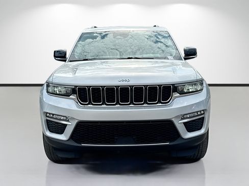 Used 2022 Jeep Grand Cherokee Limited AWD/4WD image 8