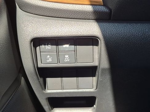 Used 2019 Honda CR-V Touring image 17