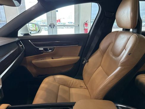 Used 2018 Volvo S90 T5 Momentum w/ Convenience Package AWD/4WD image 26