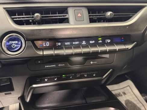 Used 2019 Lexus UX 250h AWD/4WD image 22