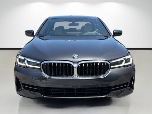 Used 2023 BMW 540i w/ Premium Package RWD image 8