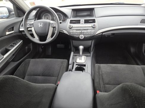 Used 2010 Honda Accord EX image 19