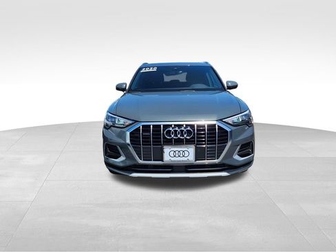 Used 2020 Audi Q3 2.0T Premium w/ Convenience Package AWD/4WD image 2