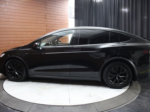 Used 2023 Tesla Model X image 8