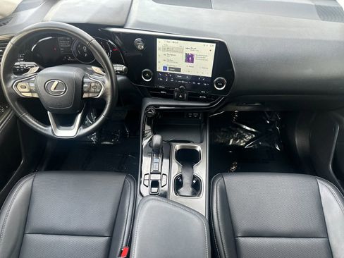 Used 2025 Lexus NX 350h AWD w/ Premium Package image 15