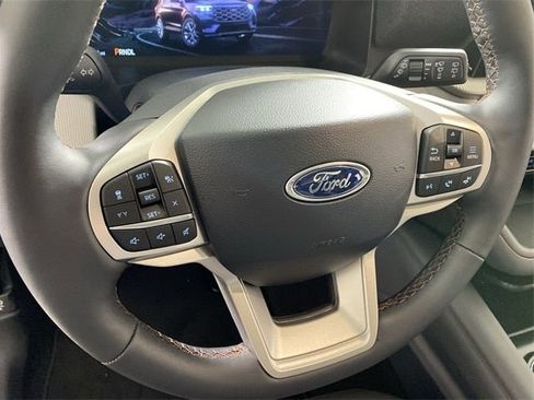 New 2025 Ford Explorer Active w/ Active Comfort Package image 37