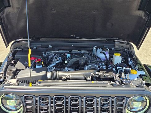 New 2026 Jeep Gladiator Rubicon AWD/4WD image 19