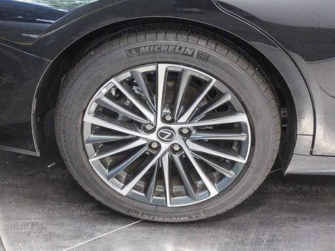 Certified 2025 Lexus ES 350 w/ Premium Package FWD image 12