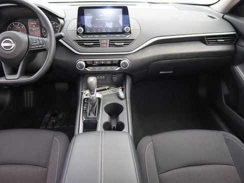 Certified 2025 Nissan Altima 2.5 S FWD image 20