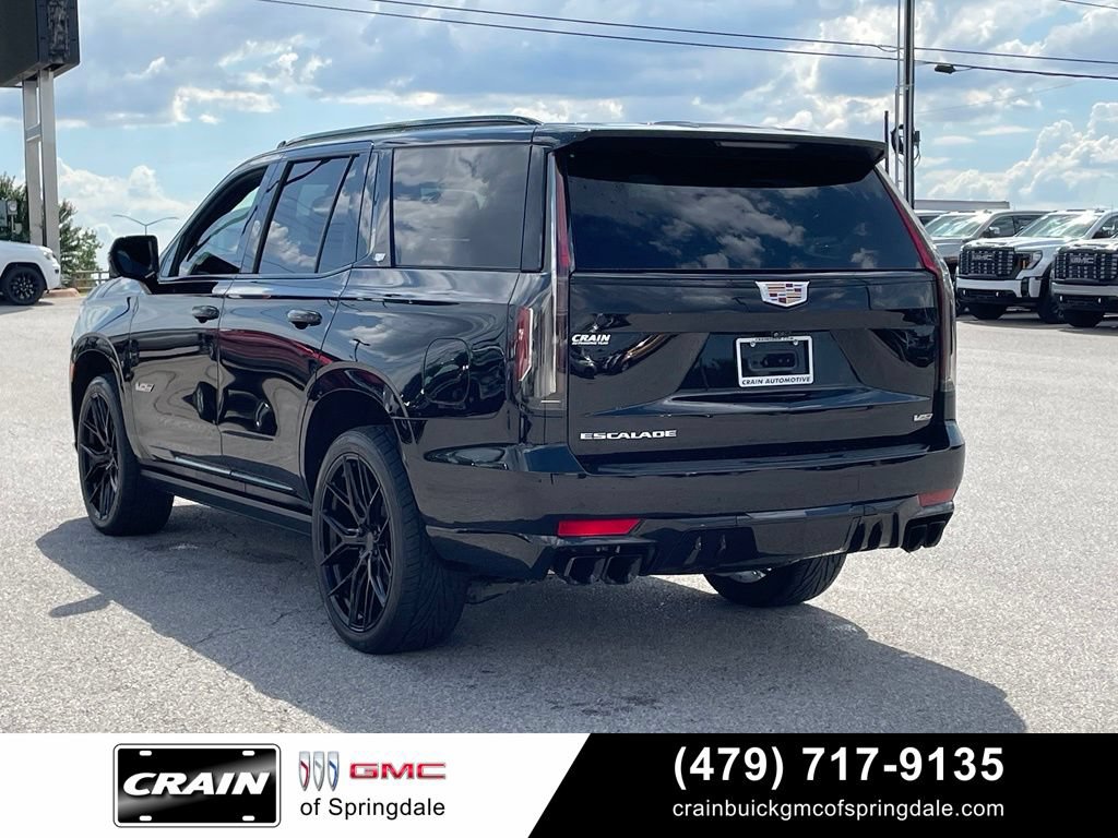 Used 2023 Cadillac Escalade V AWD/4WD image 5