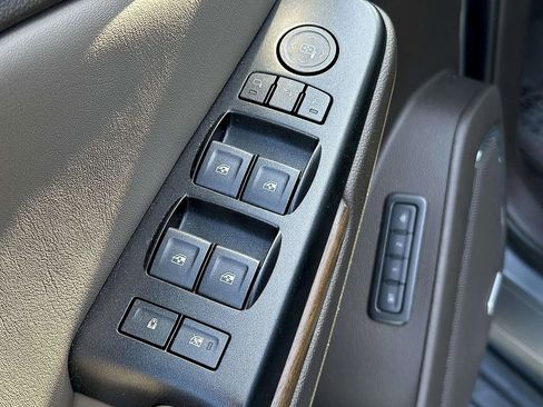 Used 2019 GMC Yukon Denali image 20