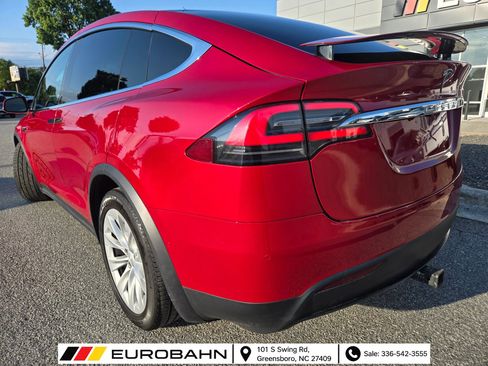 Used 2017 Tesla Model X 100D AWD/4WD image 3