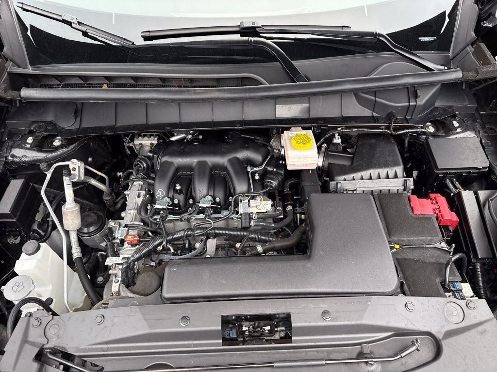 Used 2025 Nissan Pathfinder SV w/ SV Premium Package FWD image 35