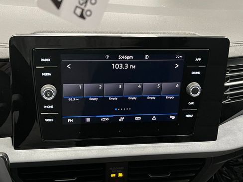 New 2025 Volkswagen Jetta SE image 25