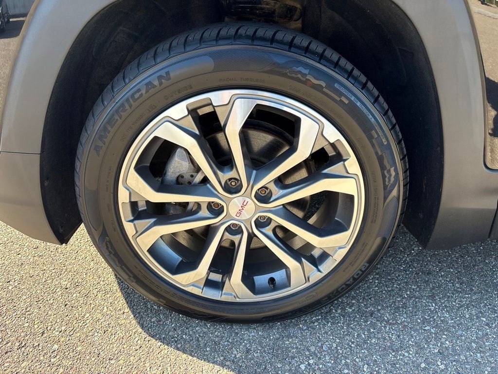 Used 2019 GMC Terrain SLT w/ Preferred Package AWD/4WD image 11