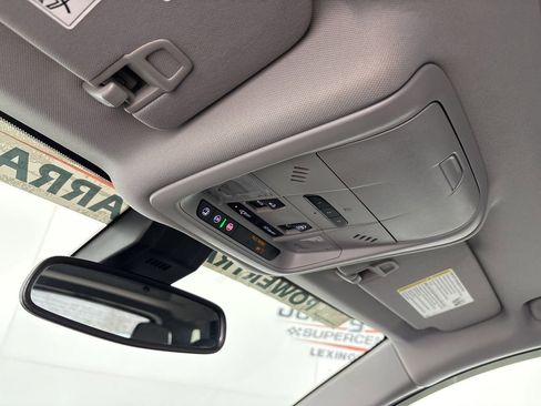 Used 2022 GMC Terrain SLT w/ LPO, Floor Liner Package image 20