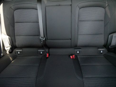 Used 2025 Chevrolet Equinox LT w/ Safety and Technology Package FWD image 13