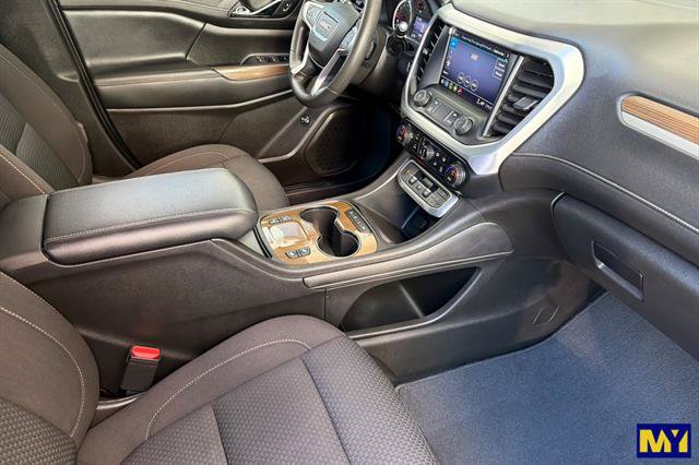 Used 2021 GMC Acadia SLE w/ Driver Convenience Package FWD image 20