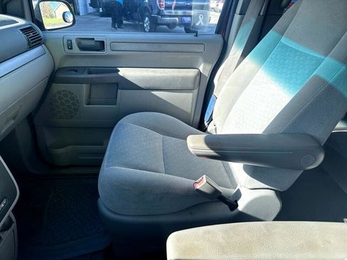 Used 2007 Ford Freestar SE image 12