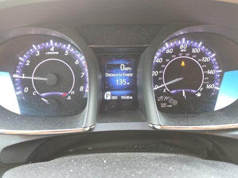 Certified 2016 Toyota Avalon Limited w/ Toyota Safety Sense Package FWD image 10